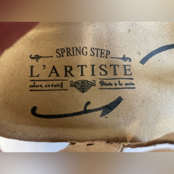 L’Artiste Springstep Lomo Navy, euro 38 or US 7-7.5, multicolor leather sandals - Picture 9 of 11